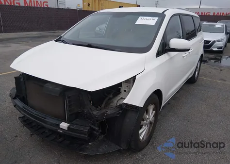 2015 Kia Sedona Lx z USA, uszkodzony, nr VIN KNDMB5C19F6060670